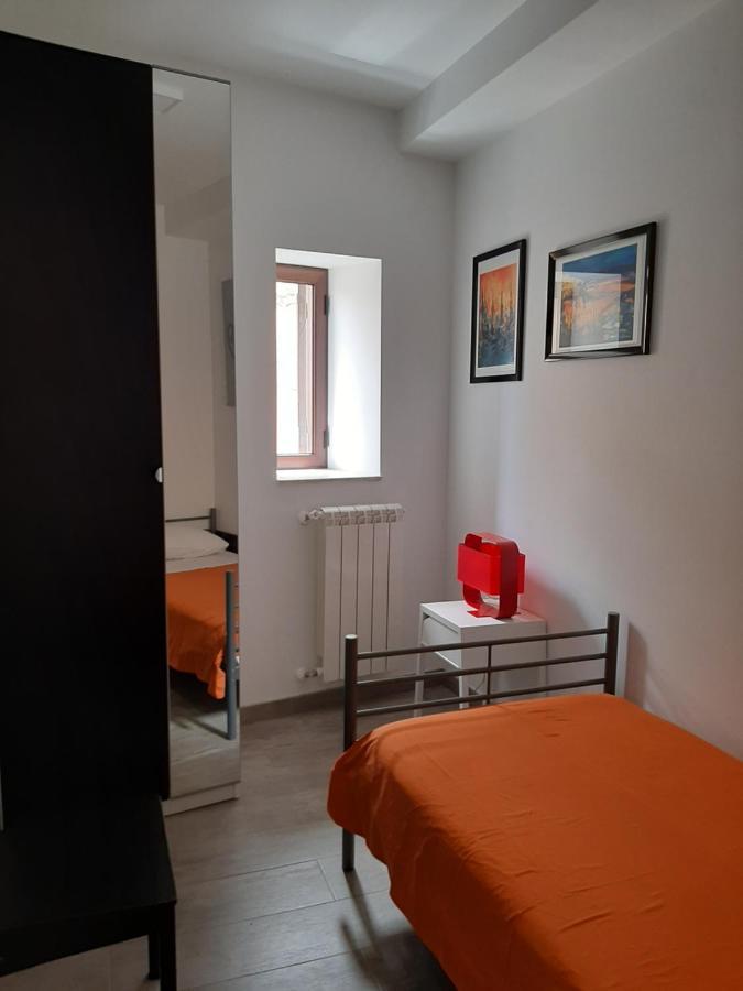 Casa Degli Artisti San Lorenzo Mezzojuso ภายนอก รูปภาพ